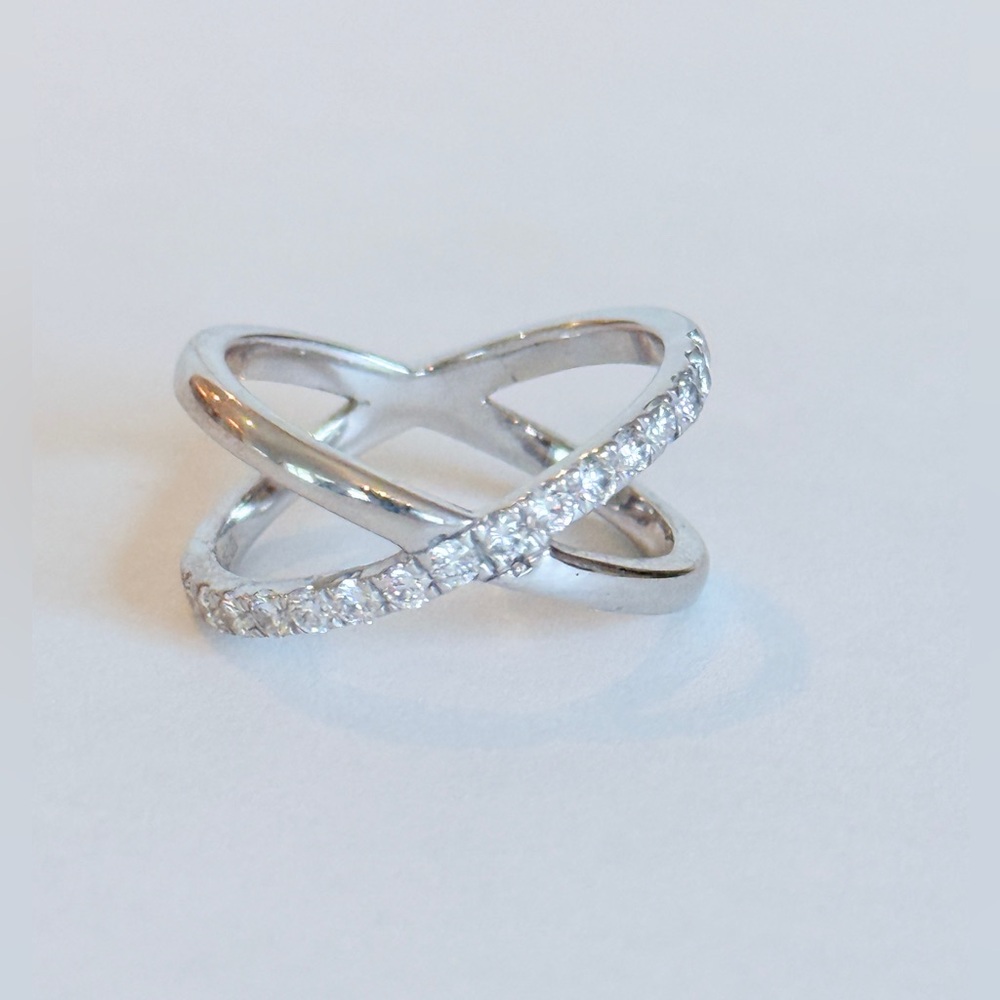 Elegant Sterling Silver new .50 carat lab diamond new Women's Ring finger size 6